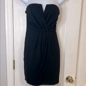 Elegant Black Sweetheart Strapless Cocktail Dress
